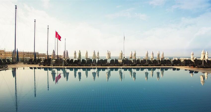 Adin Beach Hotel