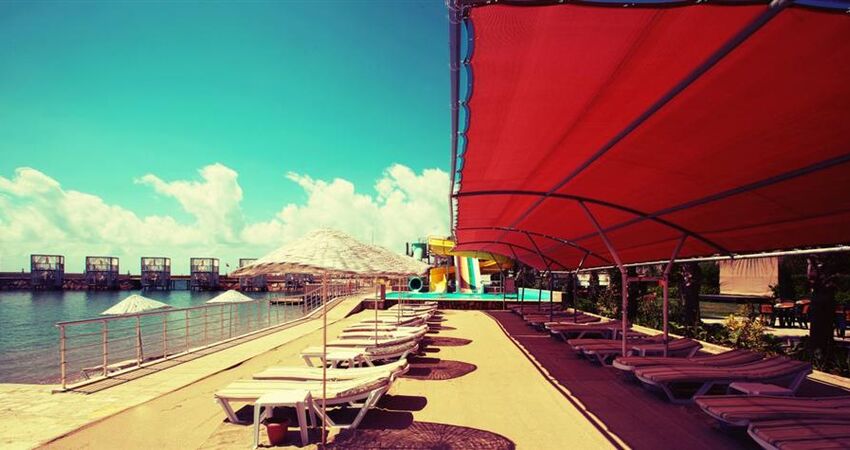 Adin Beach Hotel