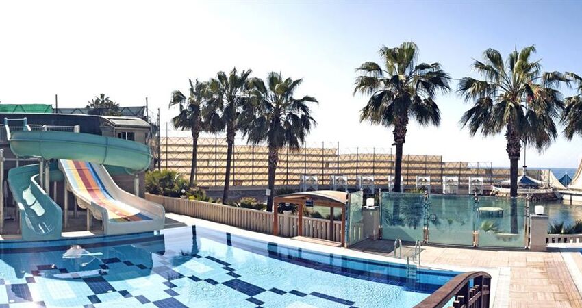 Adin Beach Hotel