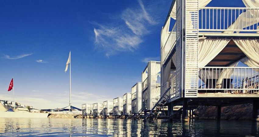 Adin Beach Hotel