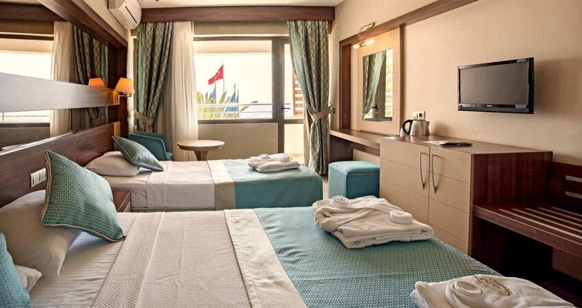 Adin Beach Hotel
