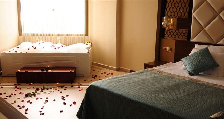 Adin Beach Hotel