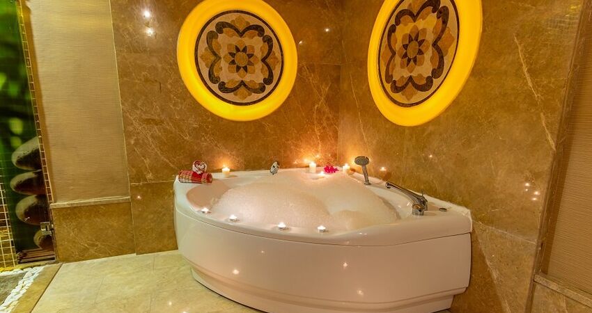 ADİN BEACH HOTEL 